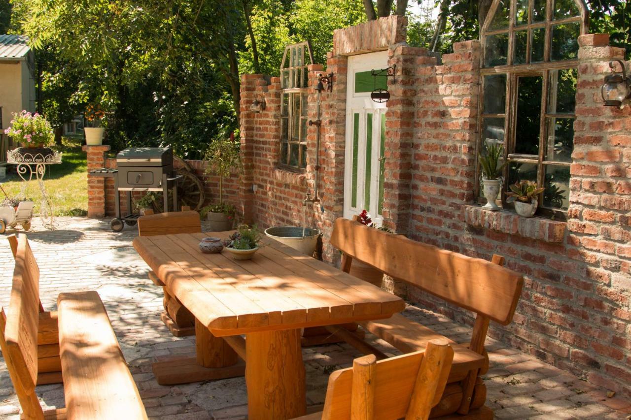 Ferienwohnung Im Schlossgarten Herbsleben エクステリア 写真